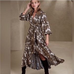 Banana Republic Fiori long sleeve wrap dress M